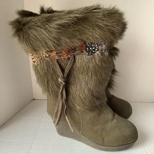 BearPaw Boots Brown Size 8
